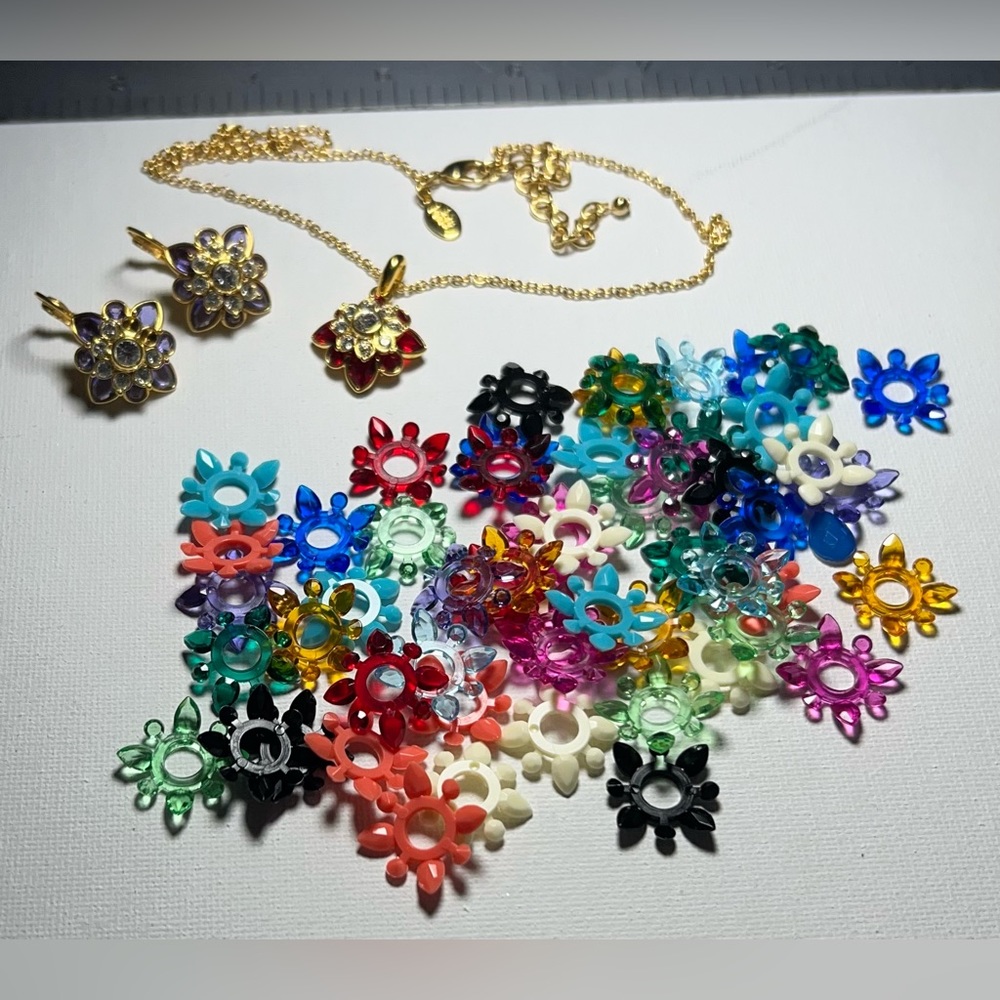 Joan Rivers Interchangeable Flower 20” Necklace Pierced Earrings STUNNING J27